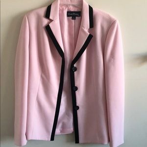 pink blazer